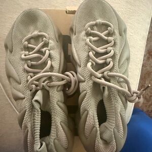Yeezy Adidas 450- Stone M6.5/W8